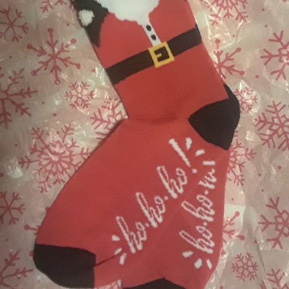 NWT Holiday Santa Claus Socks - Picture 2 of 3